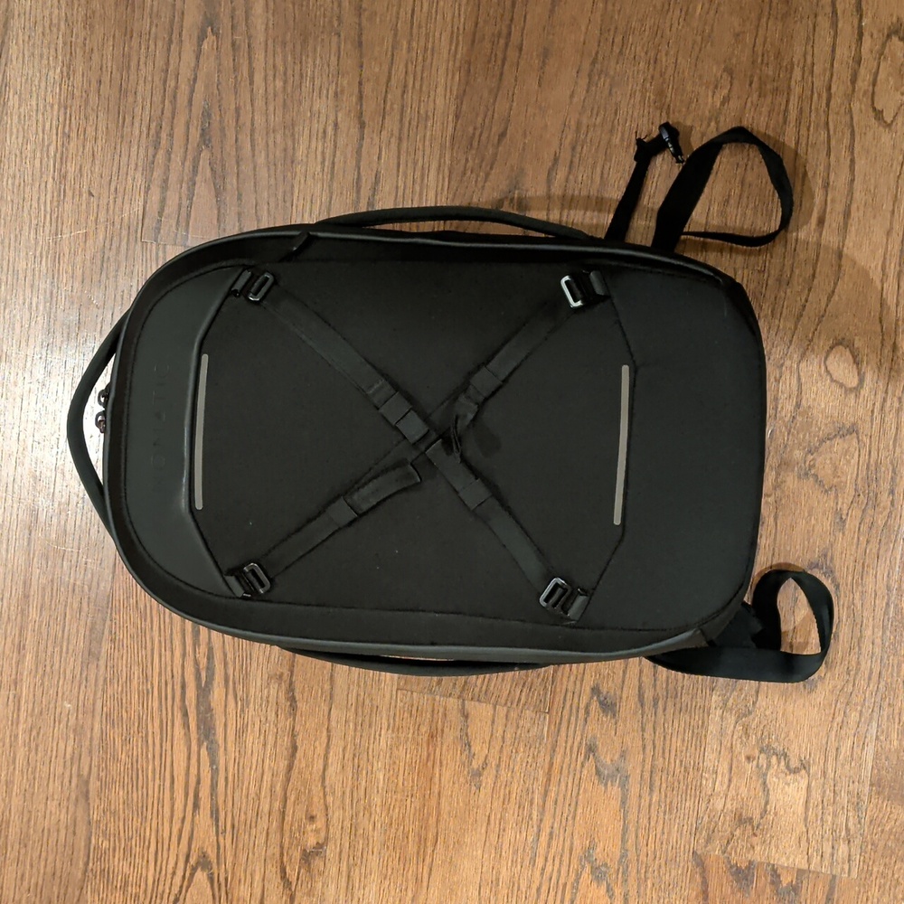 Nomatic 15L EDC Backpack Navigator Expandable (to 21L)